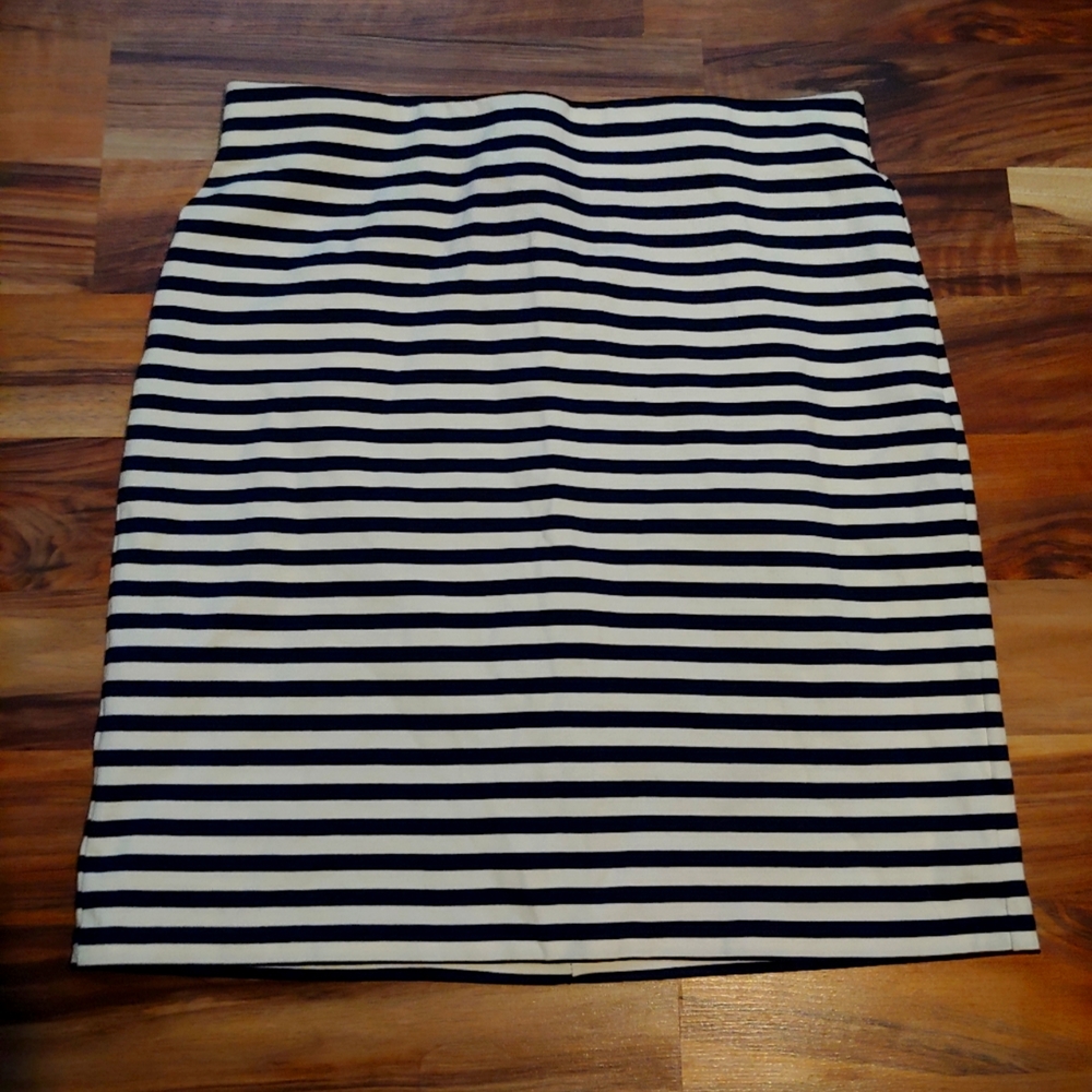 Old navy skirt